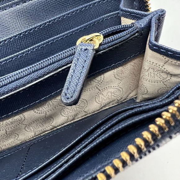 Michael Kors Jet Set wallet Continental Logo signature zip large checkbook ID - Picture 9 of 16